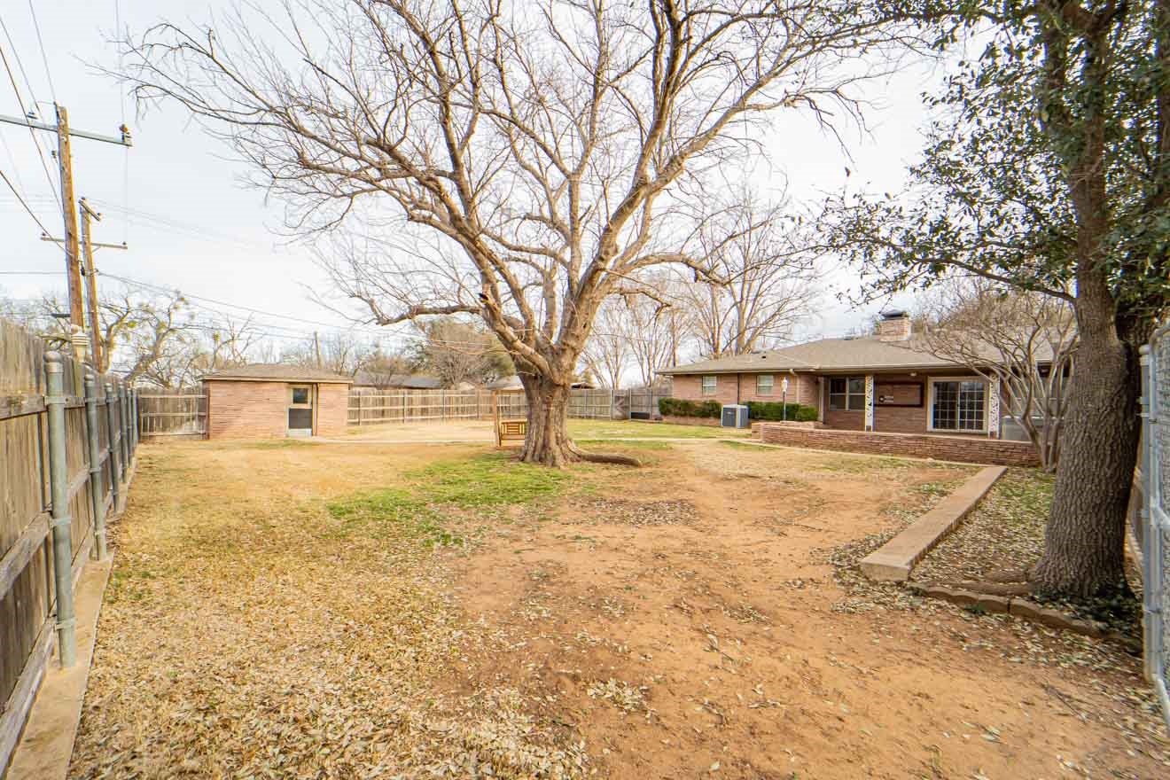 1506 W Elliott Street Breckenridge TX 76424