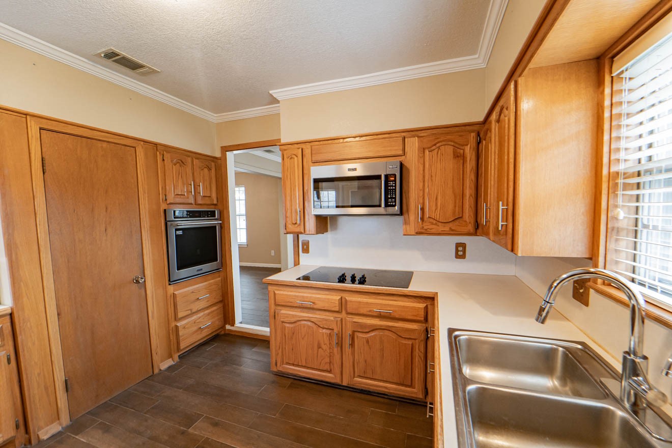1506 W Elliott Street Breckenridge TX 76424