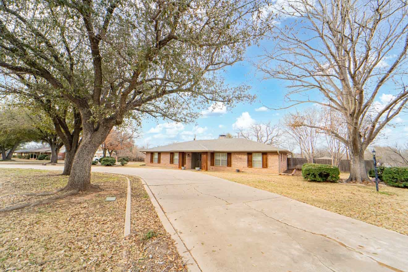 1506 W Elliott Street Breckenridge TX 76424