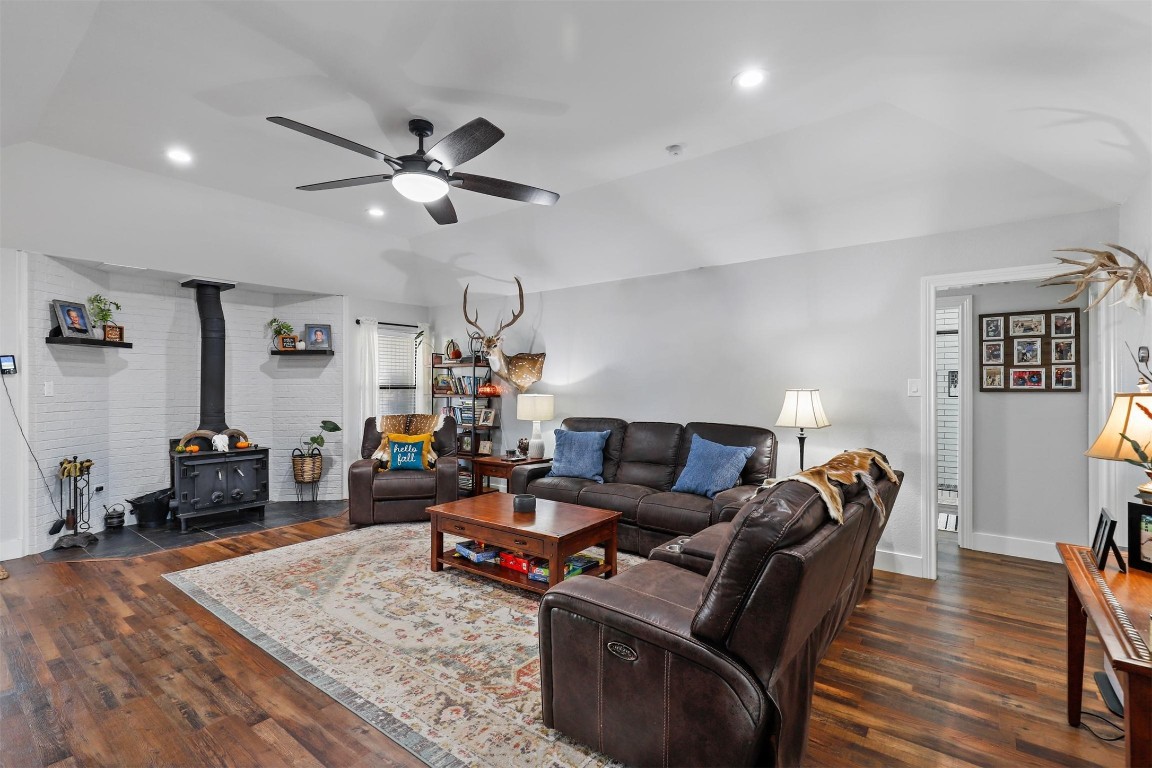 7636 County Road 1128 Godley TX 76044