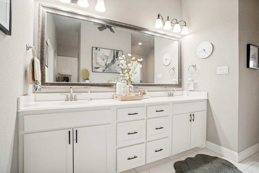 14825 Crystal Spring Drive Justin TX 76247