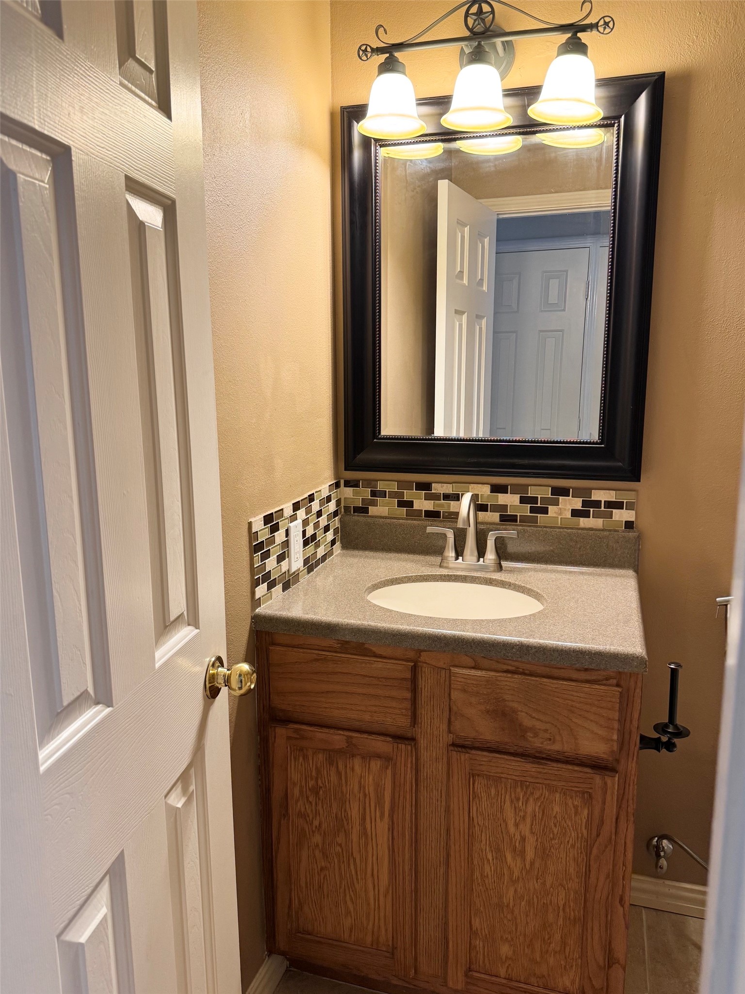 4303 Dugger Drive Bellmead TX 76705