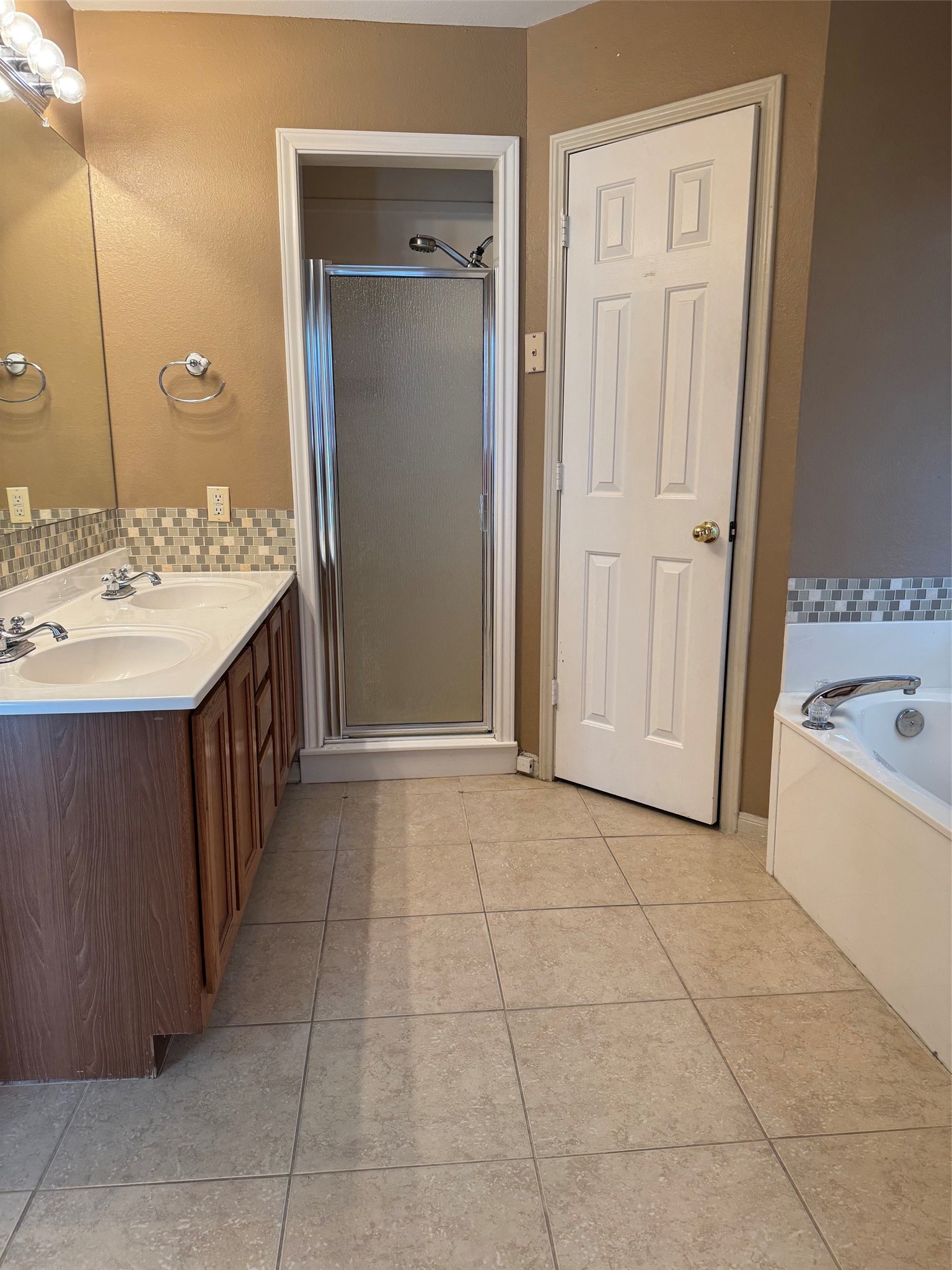 4303 Dugger Drive Bellmead TX 76705