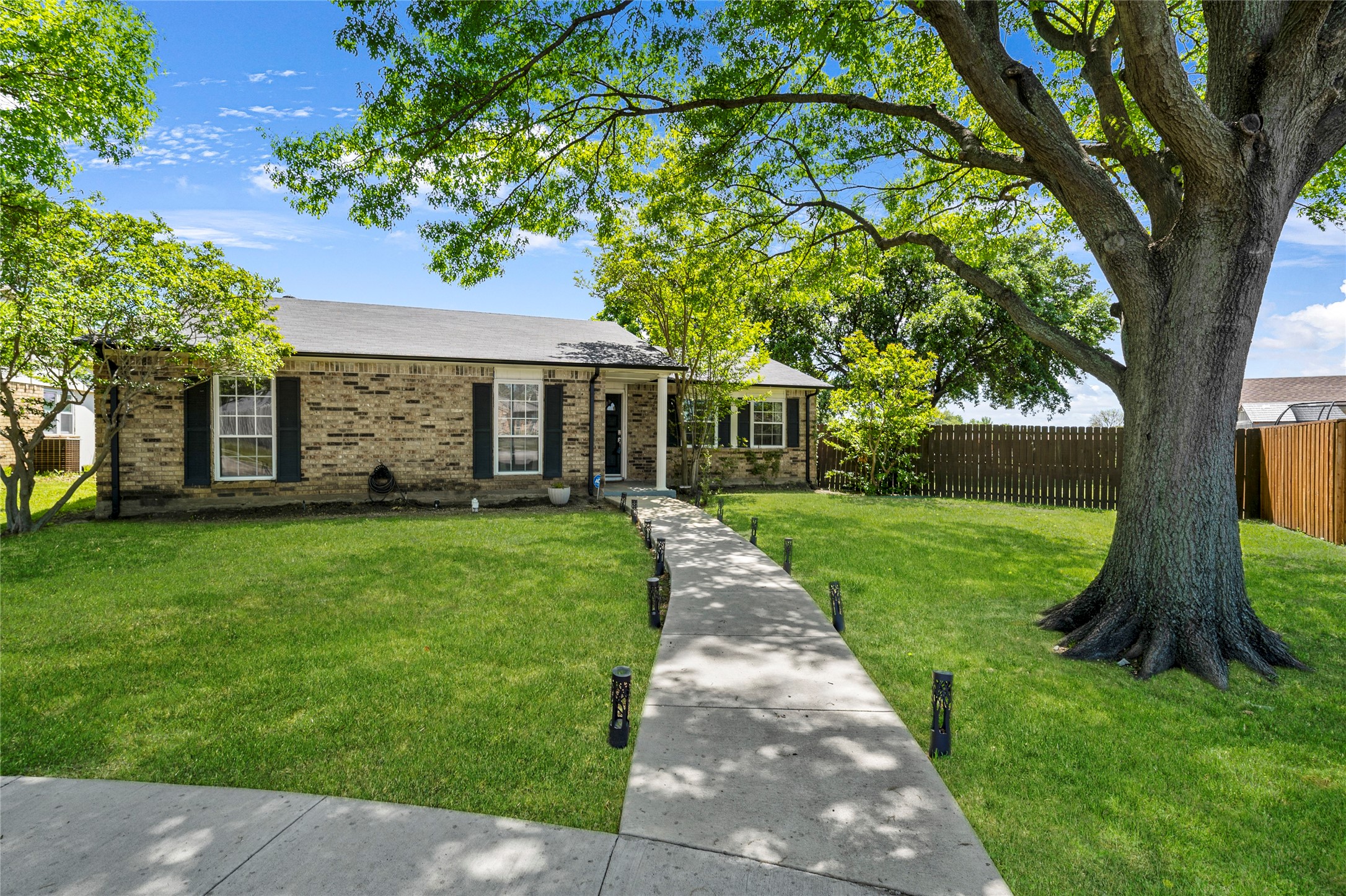 2124 Kings Road Carrollton TX 75007