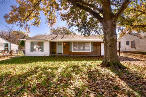 2413 W 8th Avenue Corsicana TX 75110