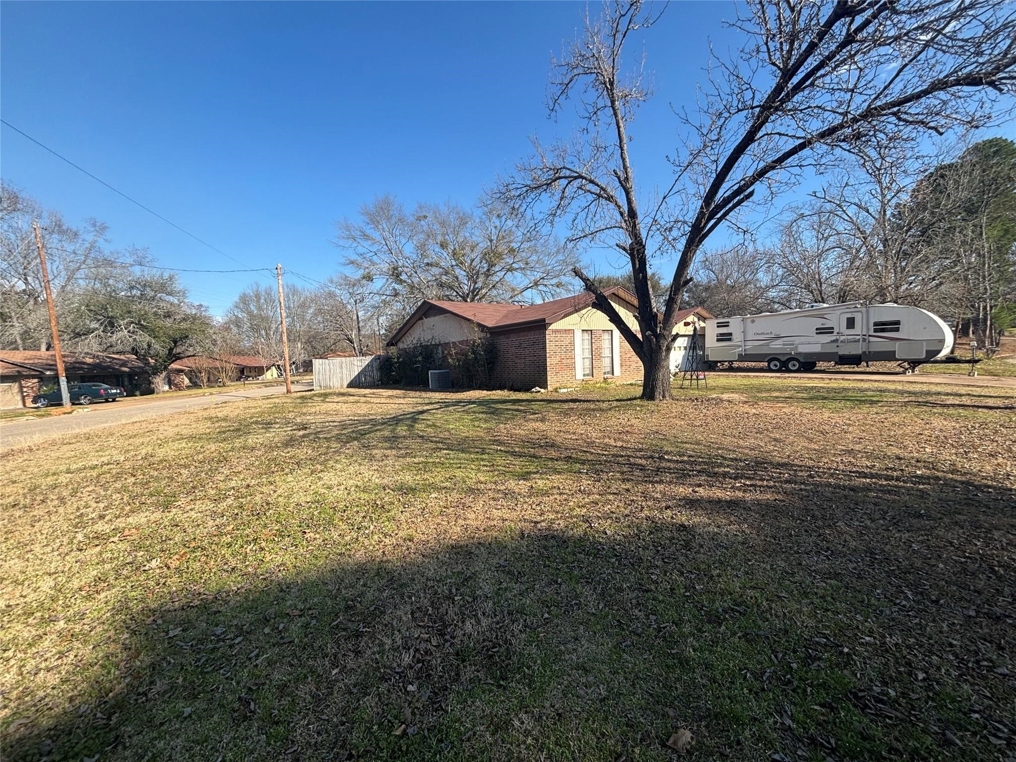 120 Juniper Drive Palestine TX 75803