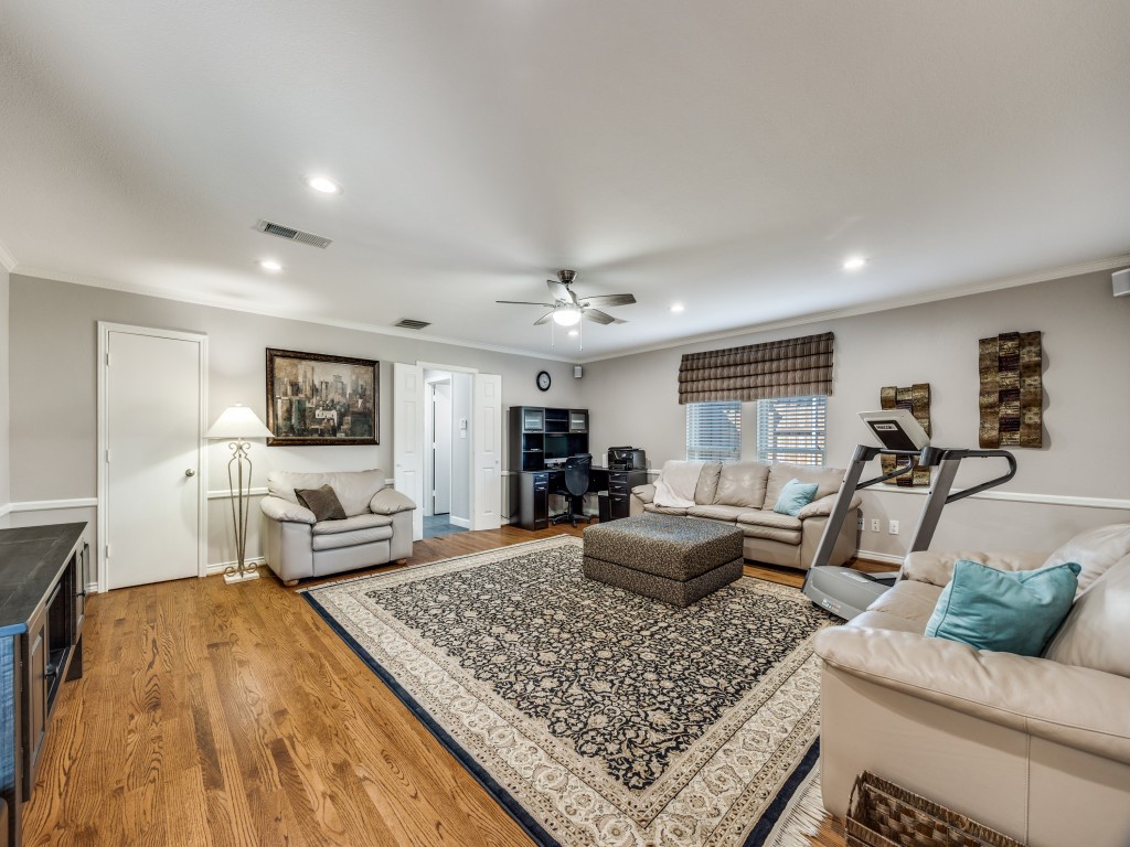 9614 Windy Crest Court Dallas TX 75243