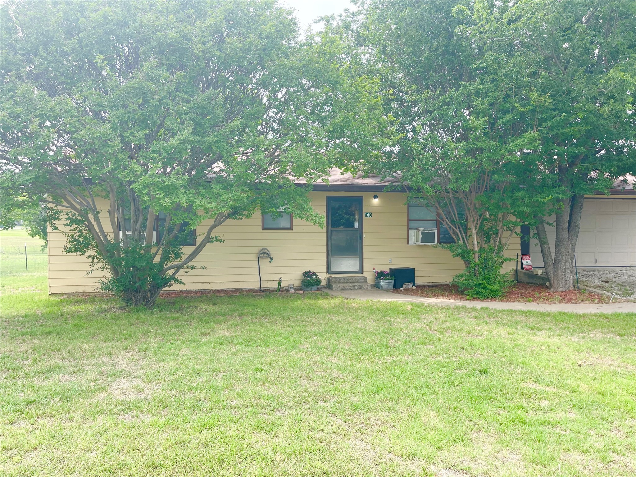 140 S Comanche Drive De Leon TX 76444