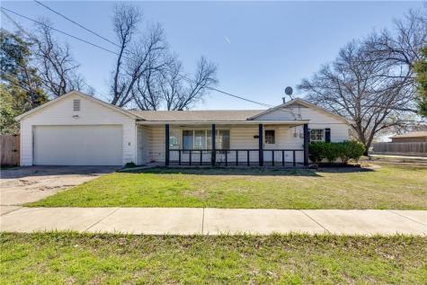 902 SE 10th Street Grand Prairie TX 75051