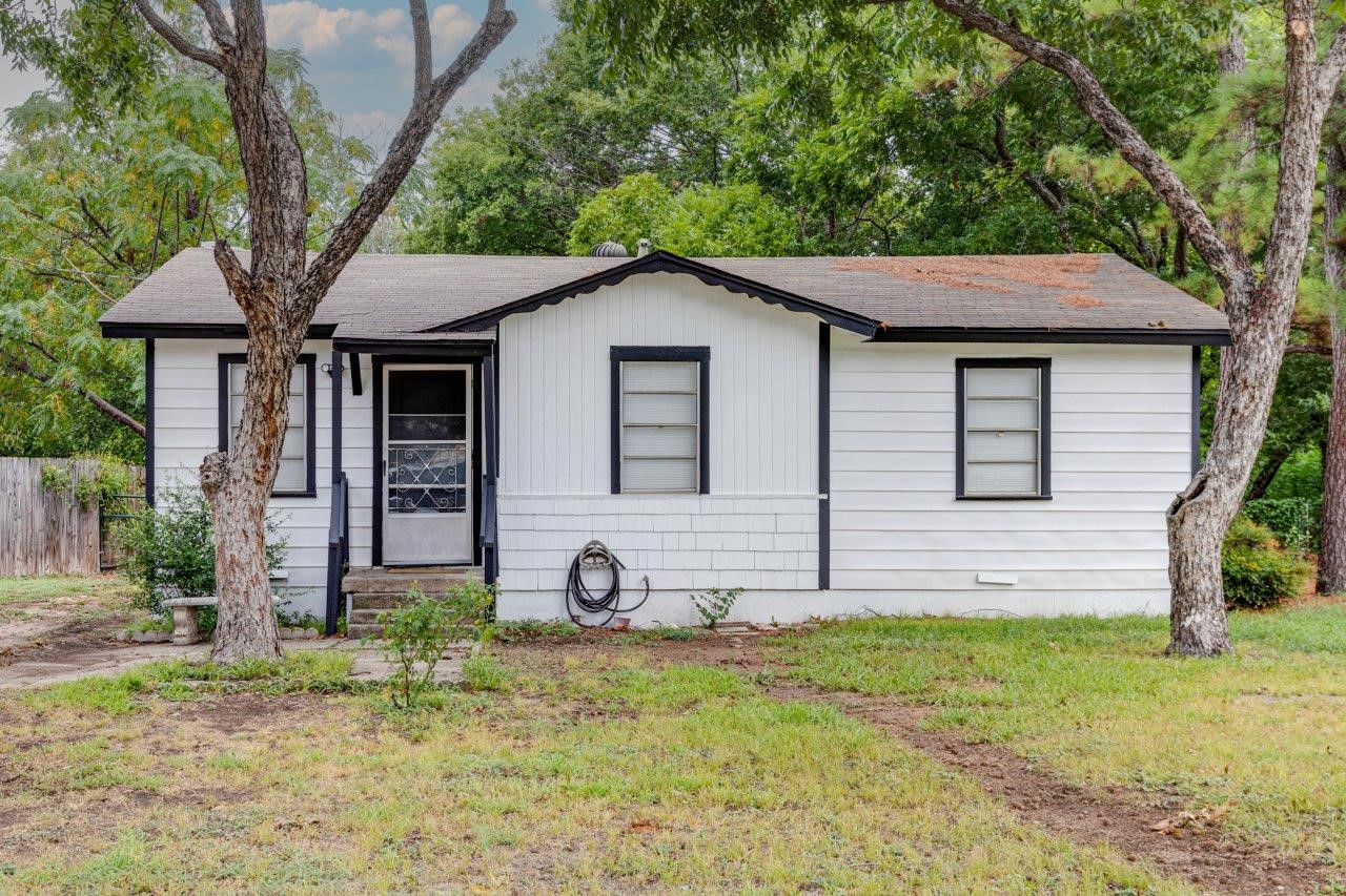 2409 Pecandale Drive Arlington TX 76013