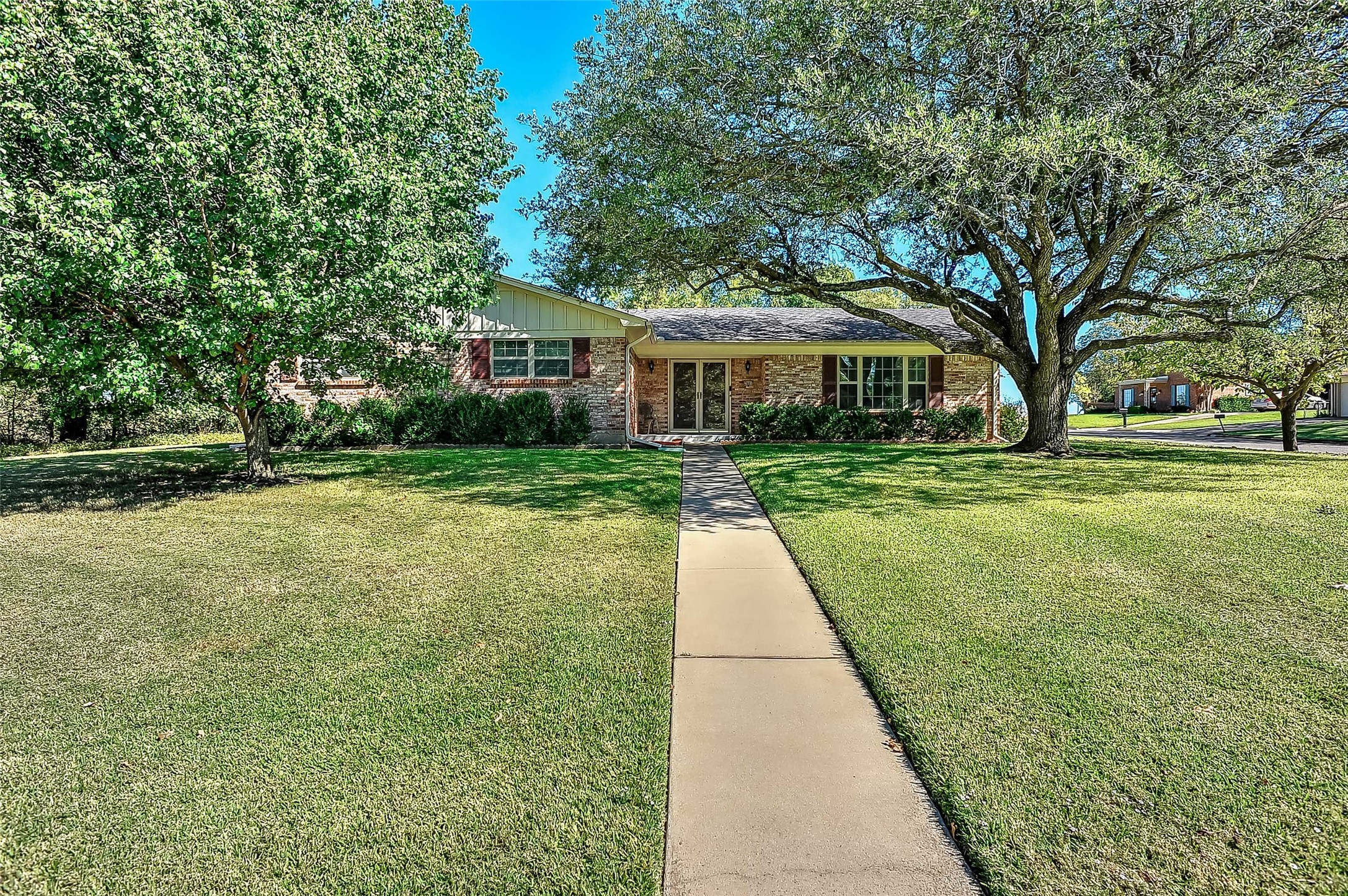2901 N Ricketts Street Sherman TX 75092