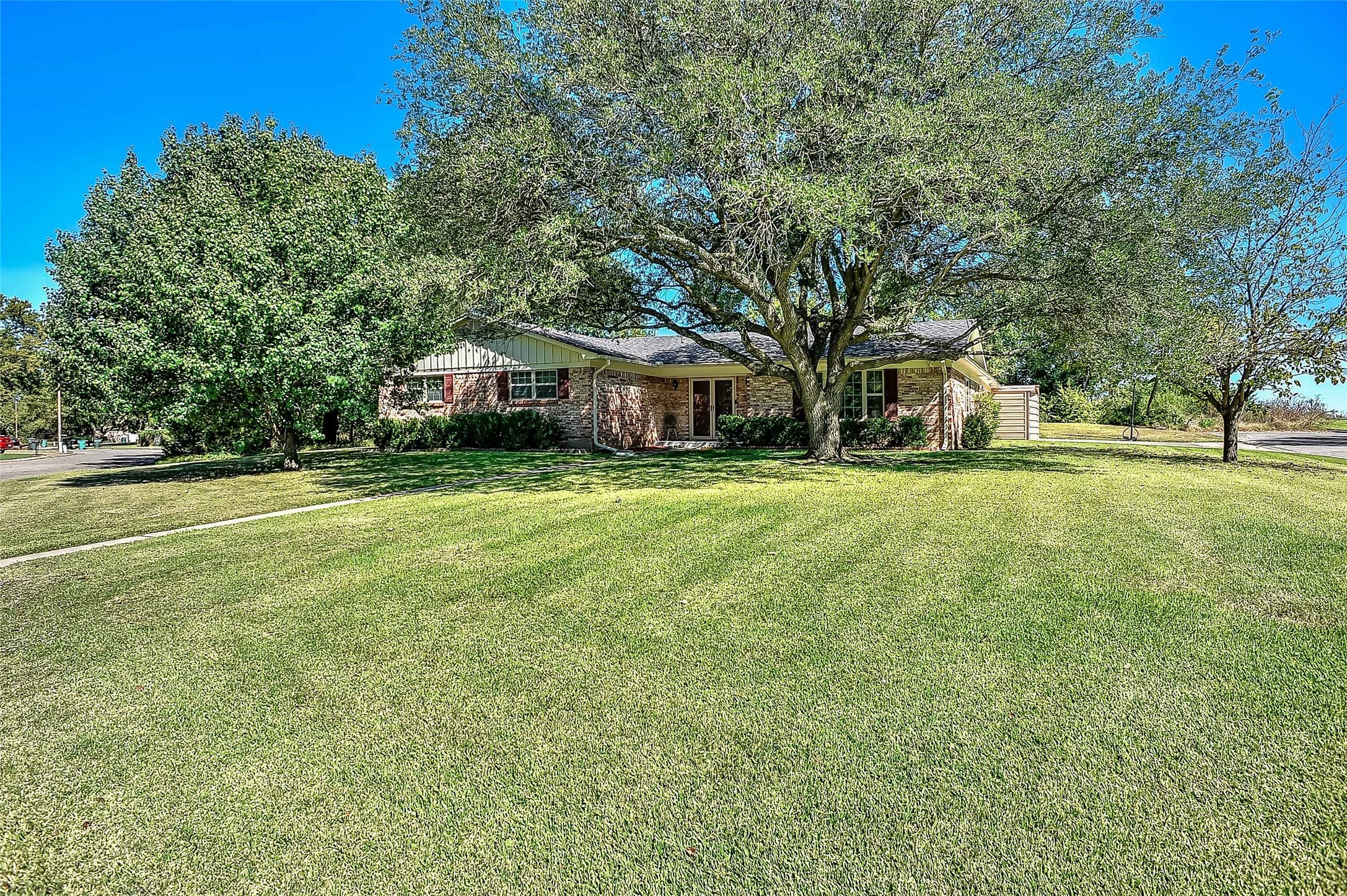 2901 N Ricketts Street Sherman TX 75092