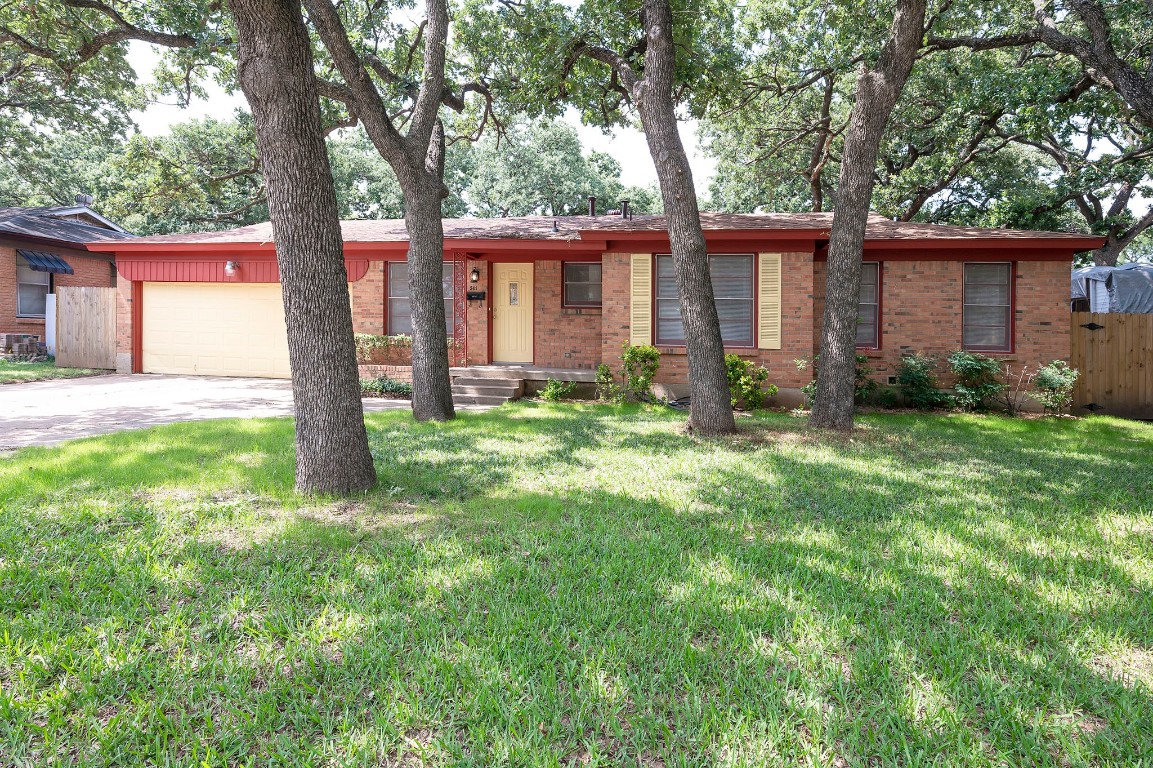 341 Bedford Court E Bedford TX 76022