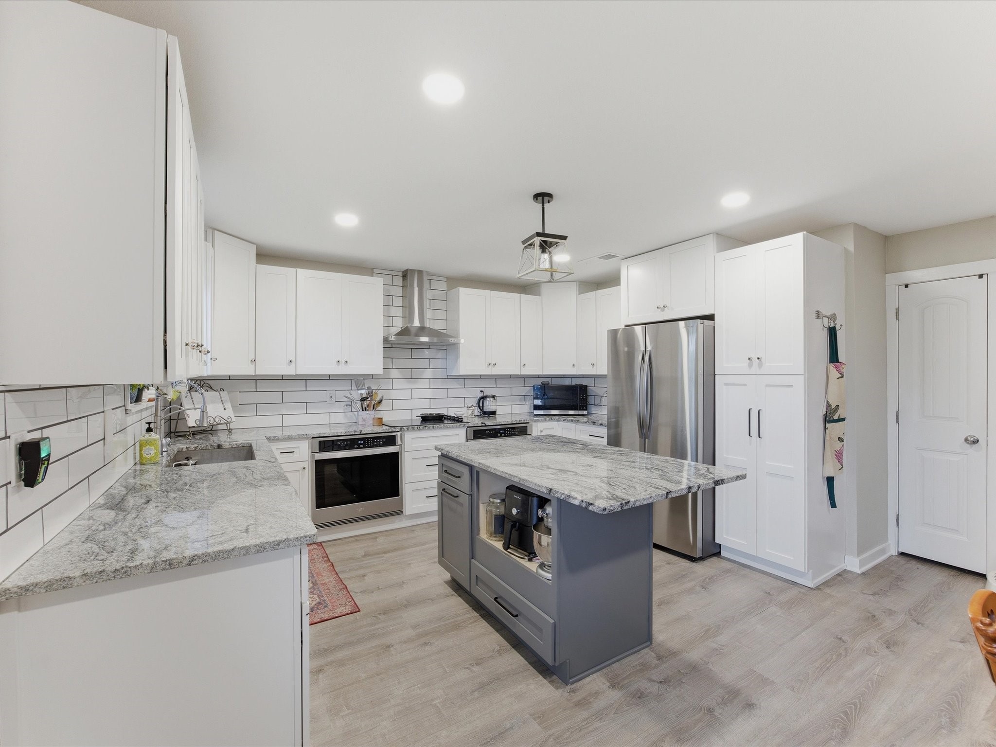 15720 W Highway 22 Blooming Grove TX 76626