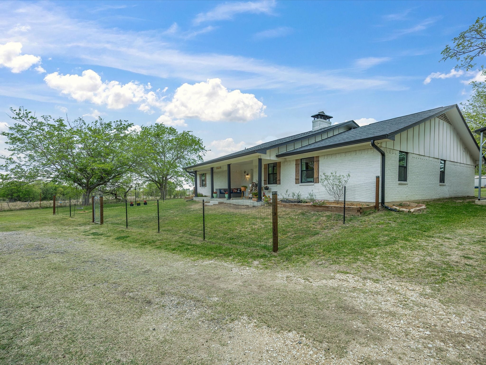15720 W Highway 22 Blooming Grove TX 76626