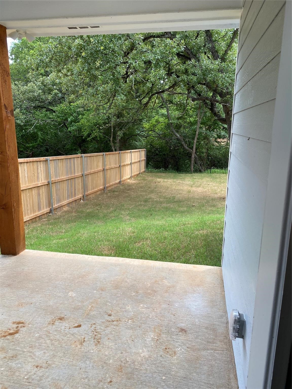 422 W Coffin Street Denison TX 75020
