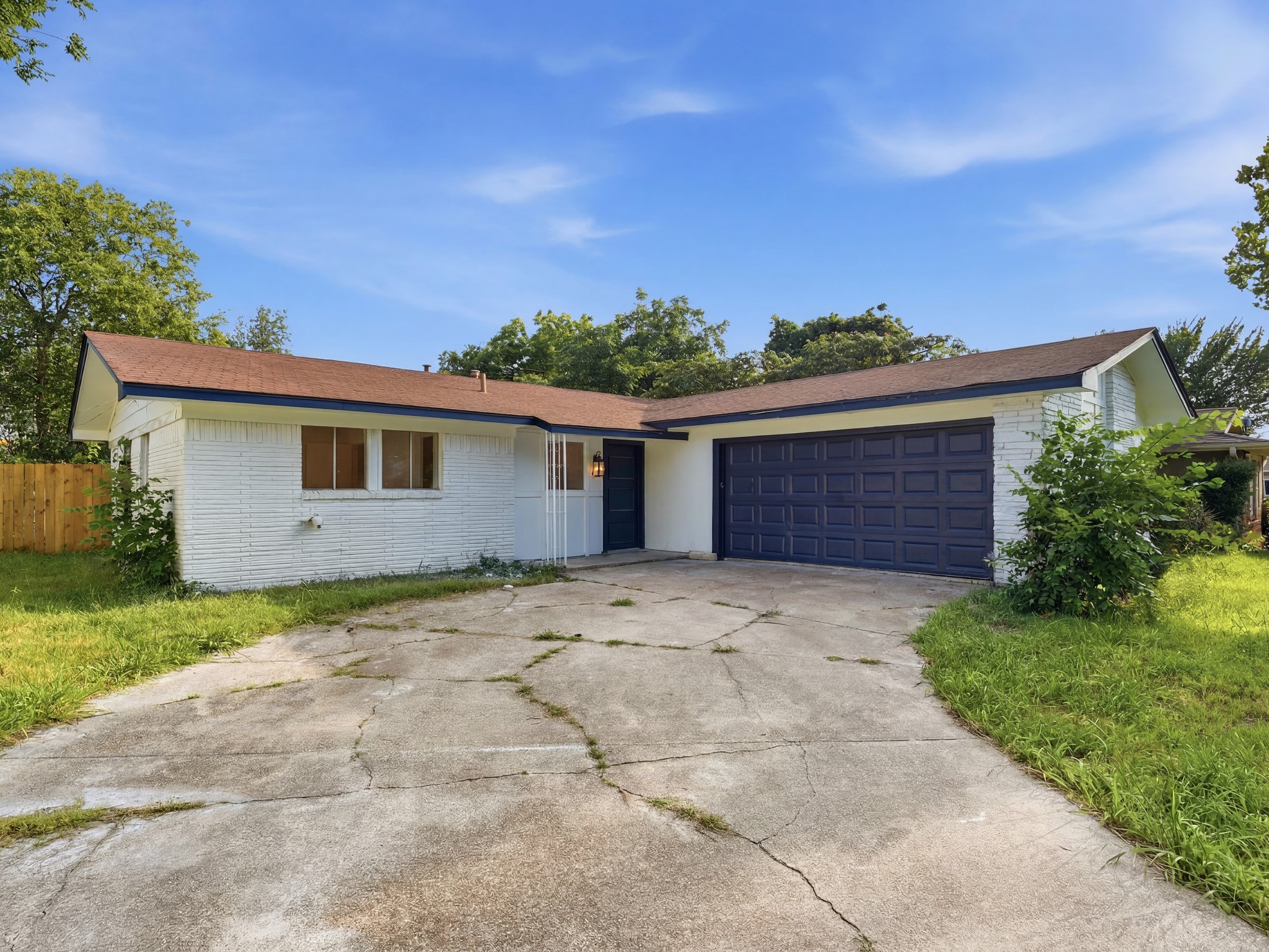 4649 South Drive W Fort Worth TX 76132