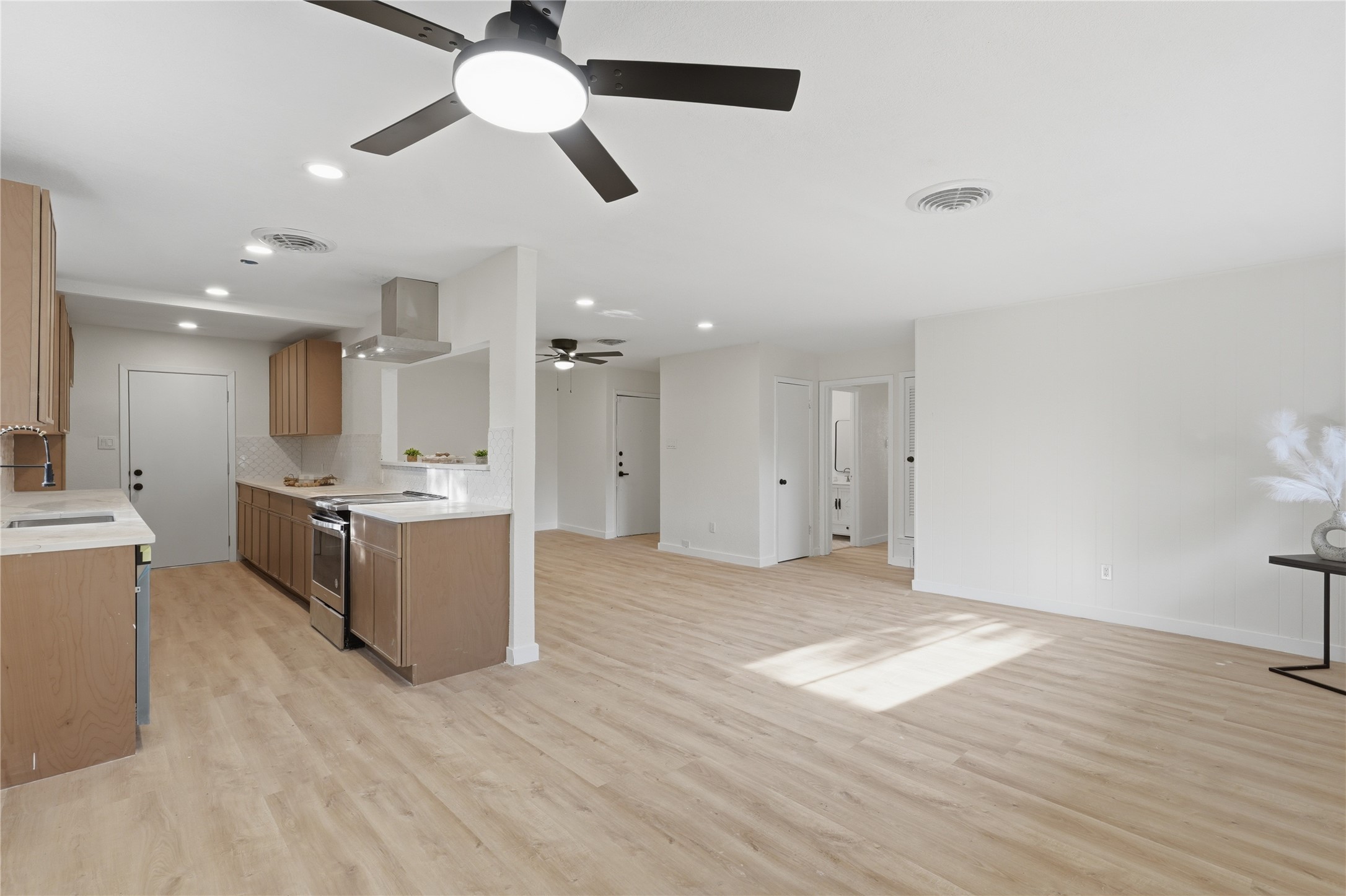 4649 South Drive W Fort Worth TX 76132