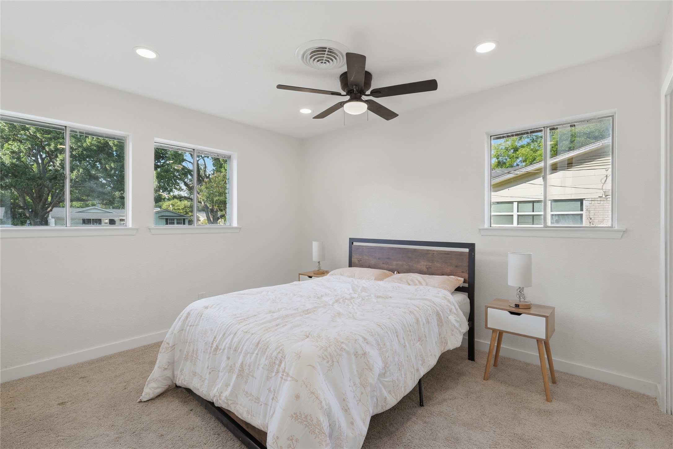 4649 South Drive W Fort Worth TX 76132