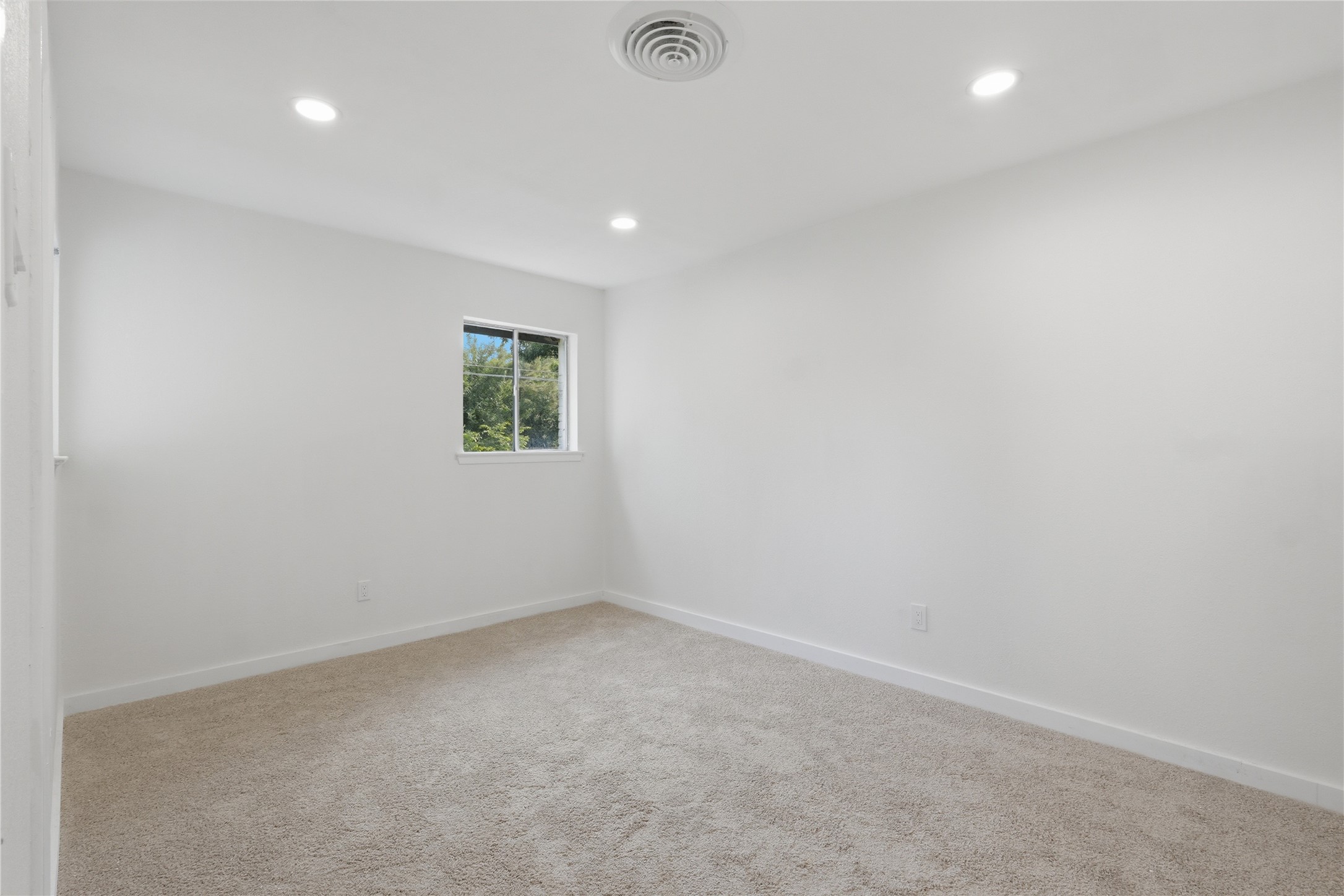 4649 South Drive W Fort Worth TX 76132