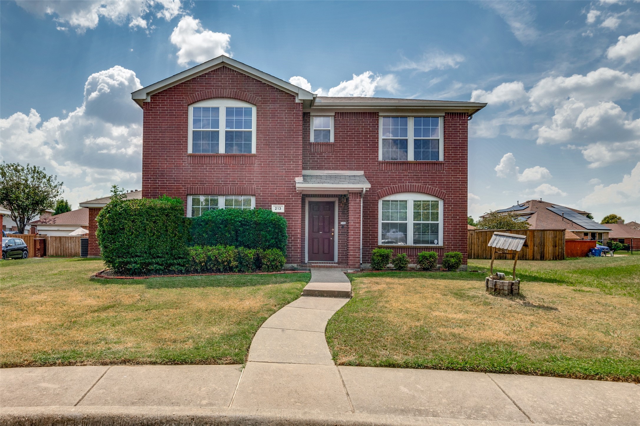 213 Balsam Grove Circle Desoto TX 75115