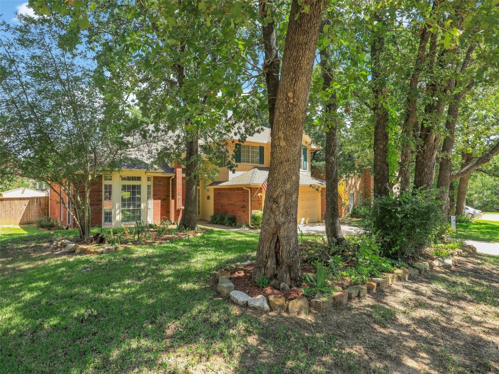 5105 Oak Gate Court Arlington TX 76016