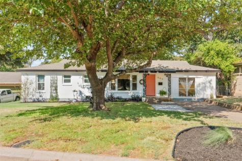 909 Acorn Street Bedford TX 76022