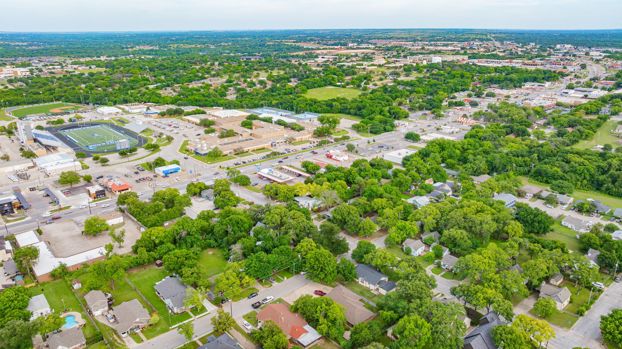 910 S Waco Street Weatherford TX 76086