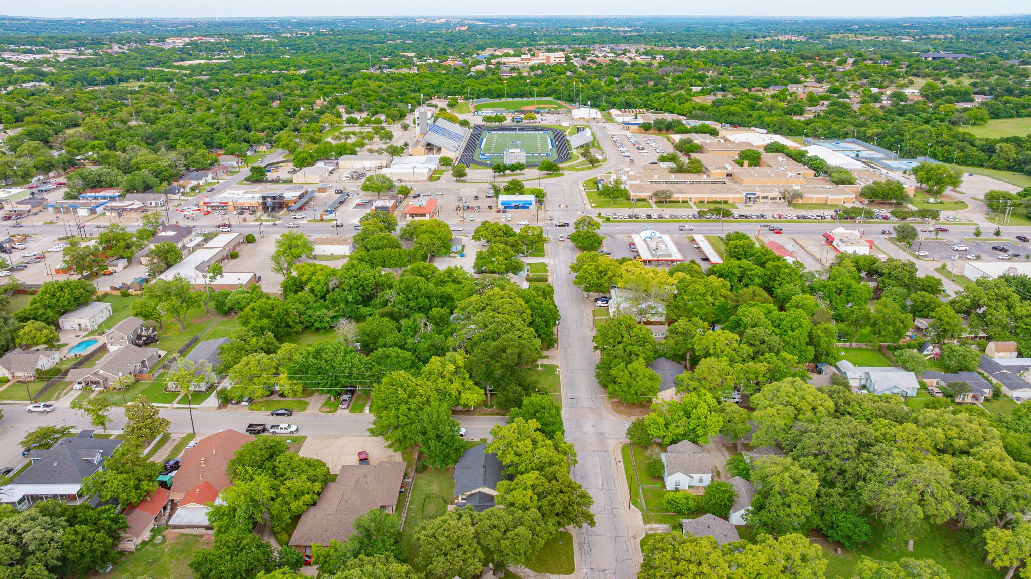 910 S Waco Street Weatherford TX 76086