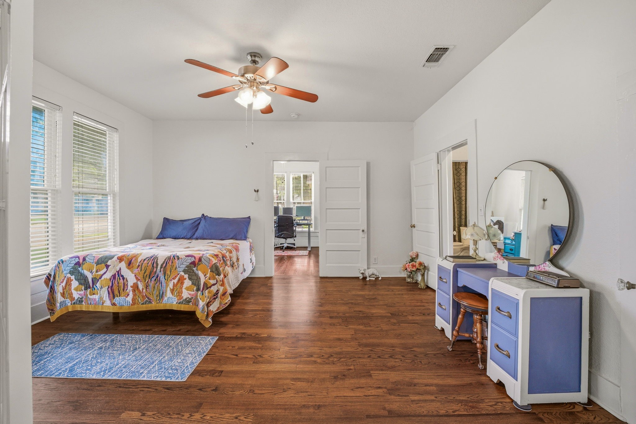910 S Waco Street Weatherford TX 76086