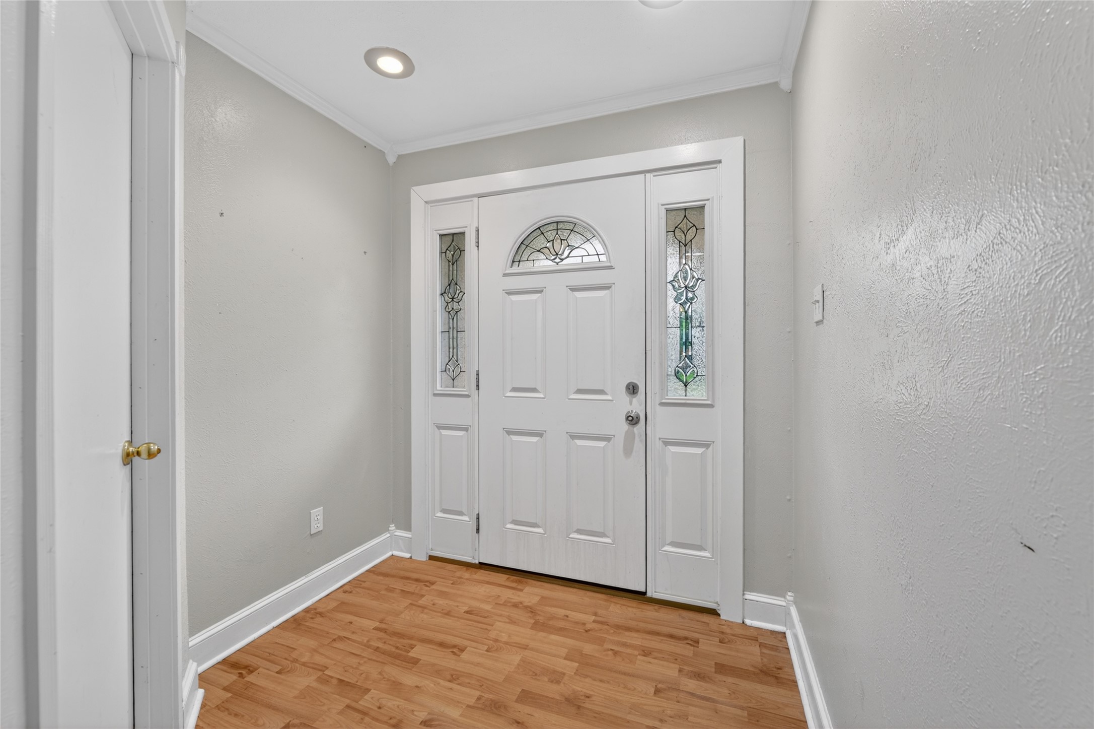 910 Kerry Street Benbrook TX 76126