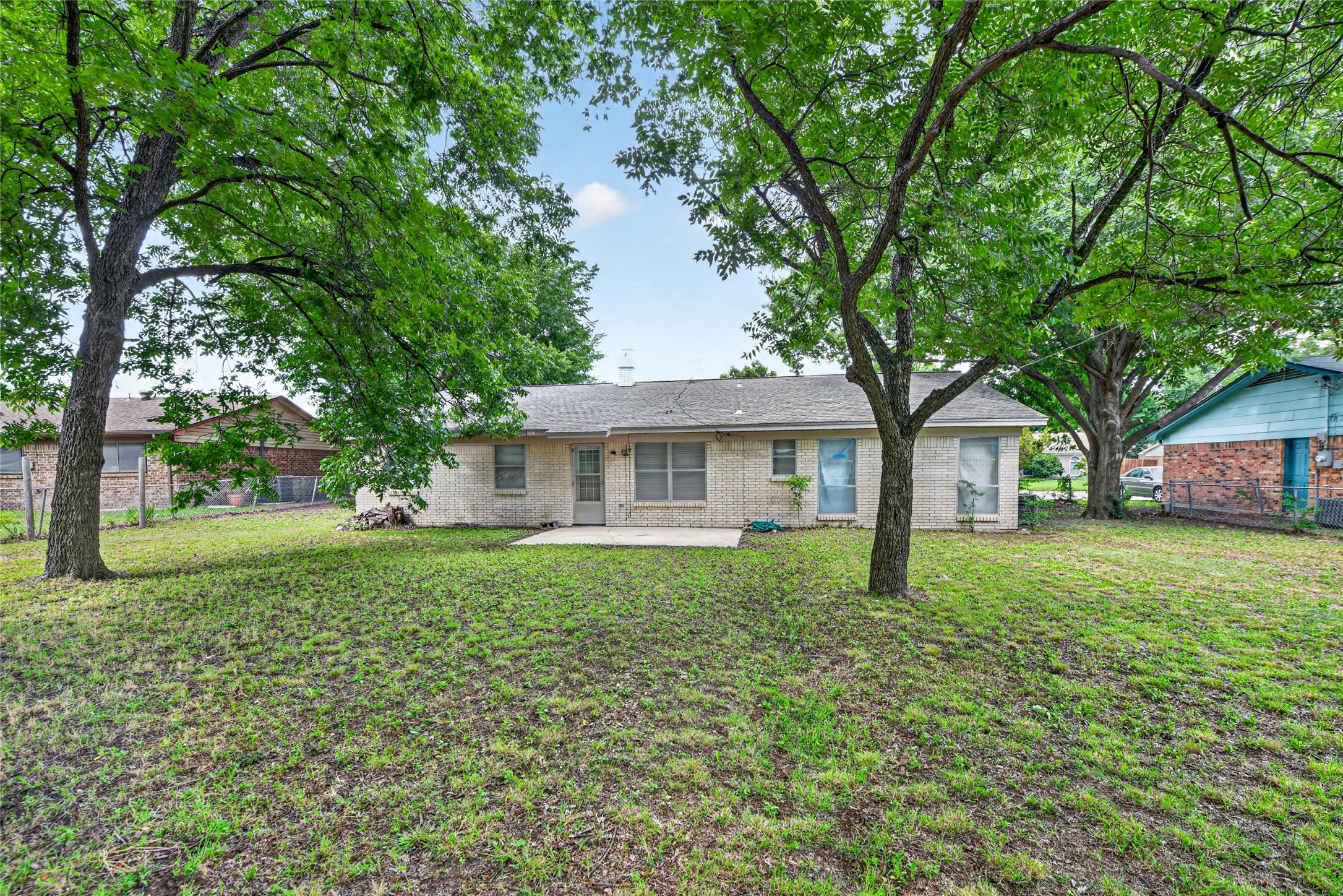 910 Kerry Street Benbrook TX 76126