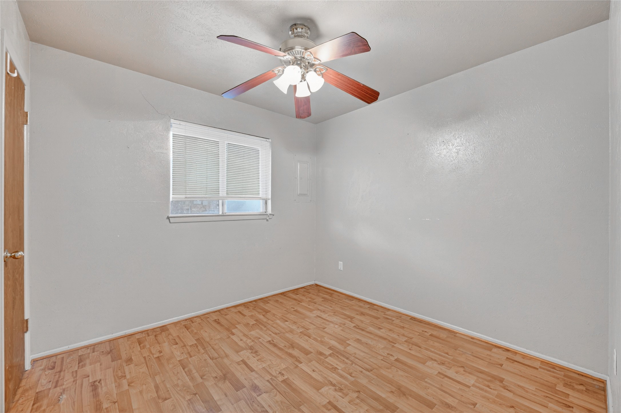 910 Kerry Street Benbrook TX 76126
