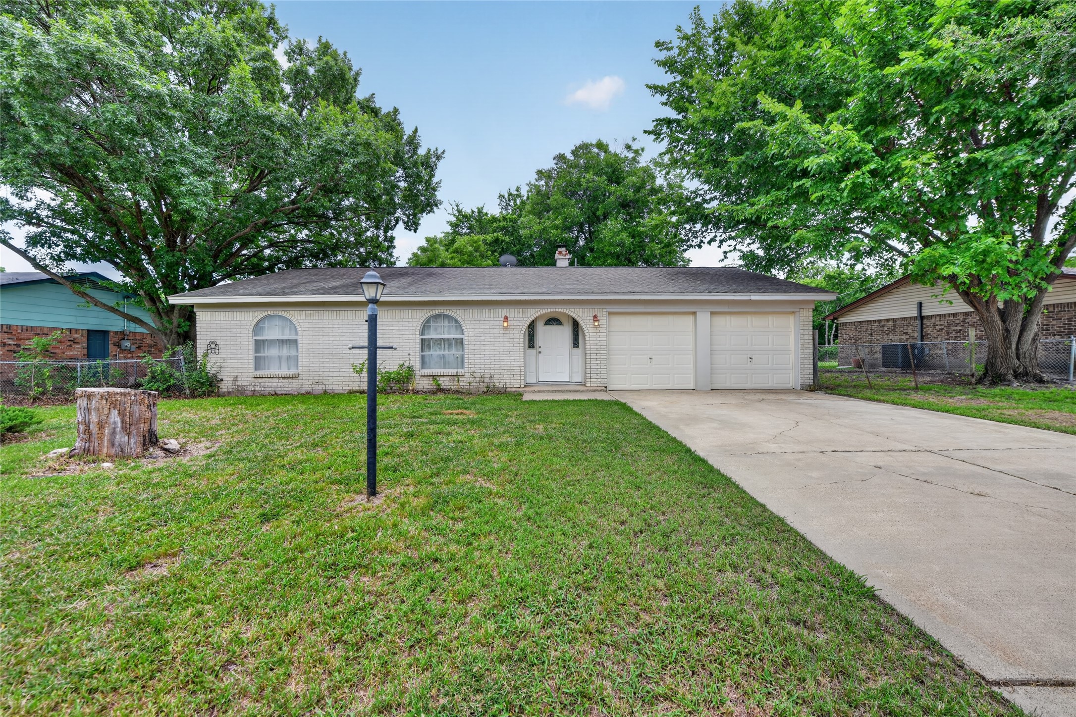 910 Kerry Street Benbrook TX 76126
