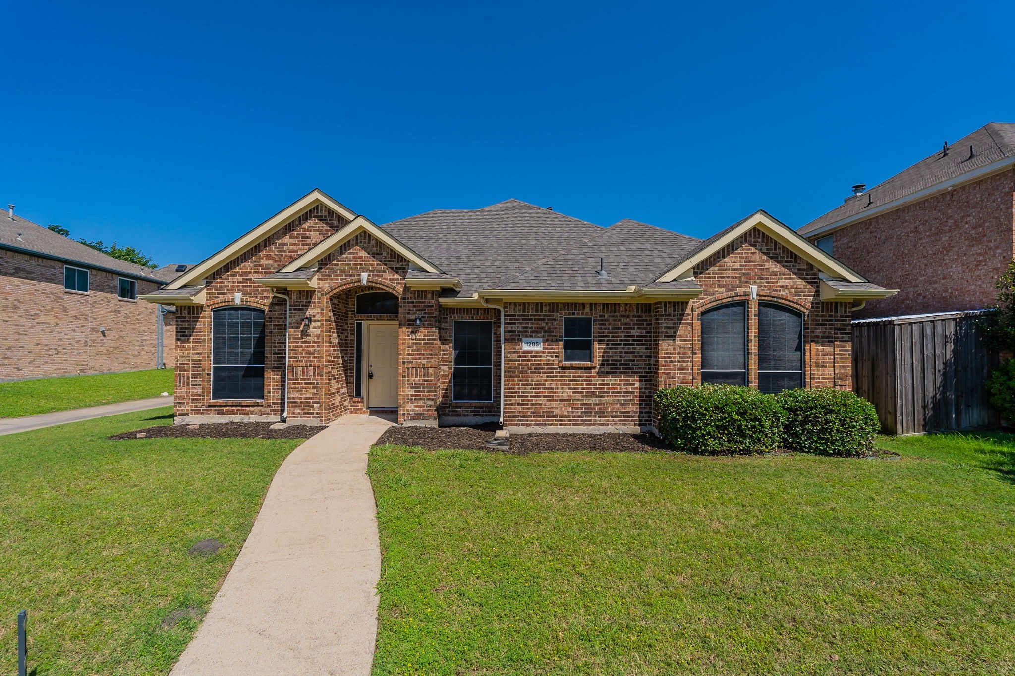 1205 Riberry Lane Garland TX 75043