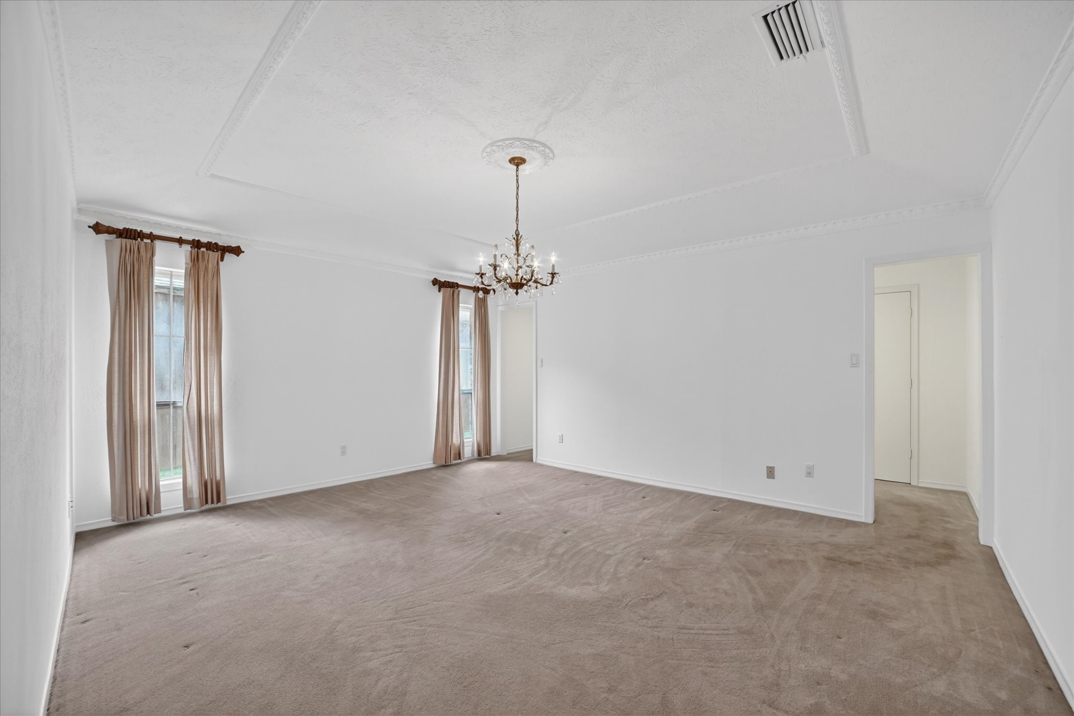 6804 Kenwhite Drive Dallas TX 75231
