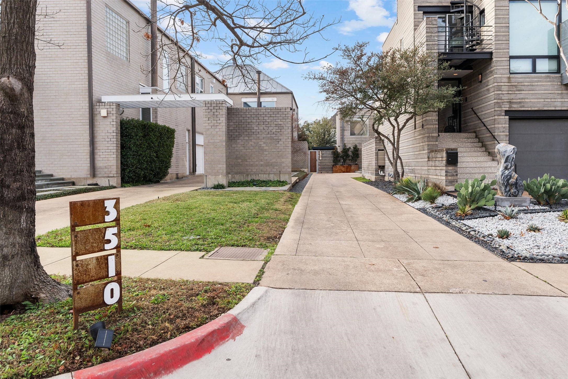 3510 Edgewater Street Dallas TX 75205
