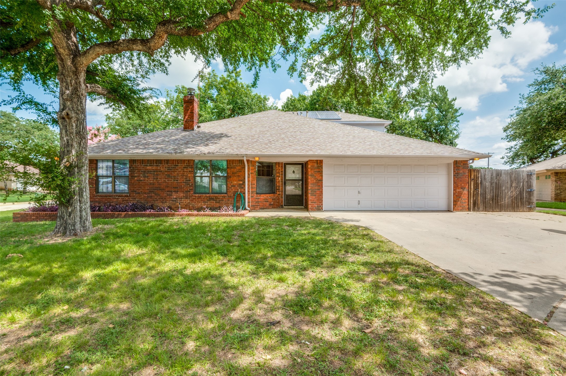 2305 Smokerise Drive Arlington TX 76016