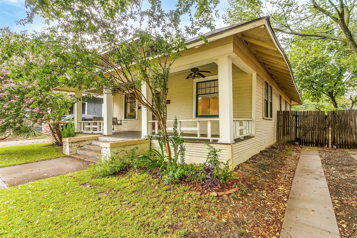1935 Hurley Avenue Fort Worth TX 76110