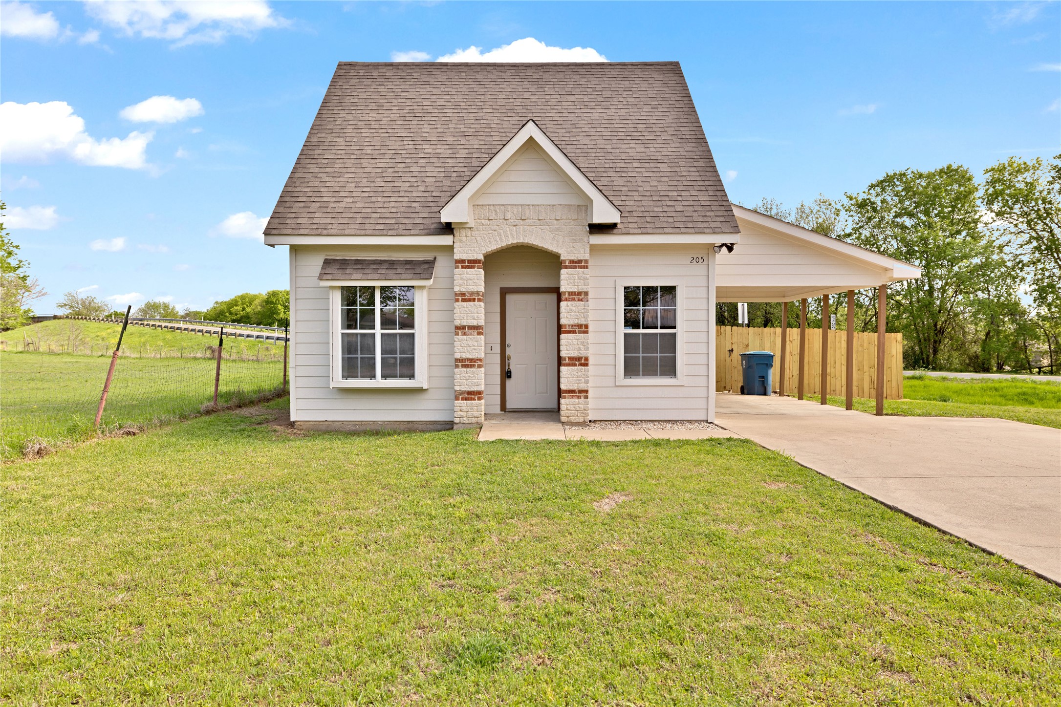205 Bishop Street Alvarado TX 76009