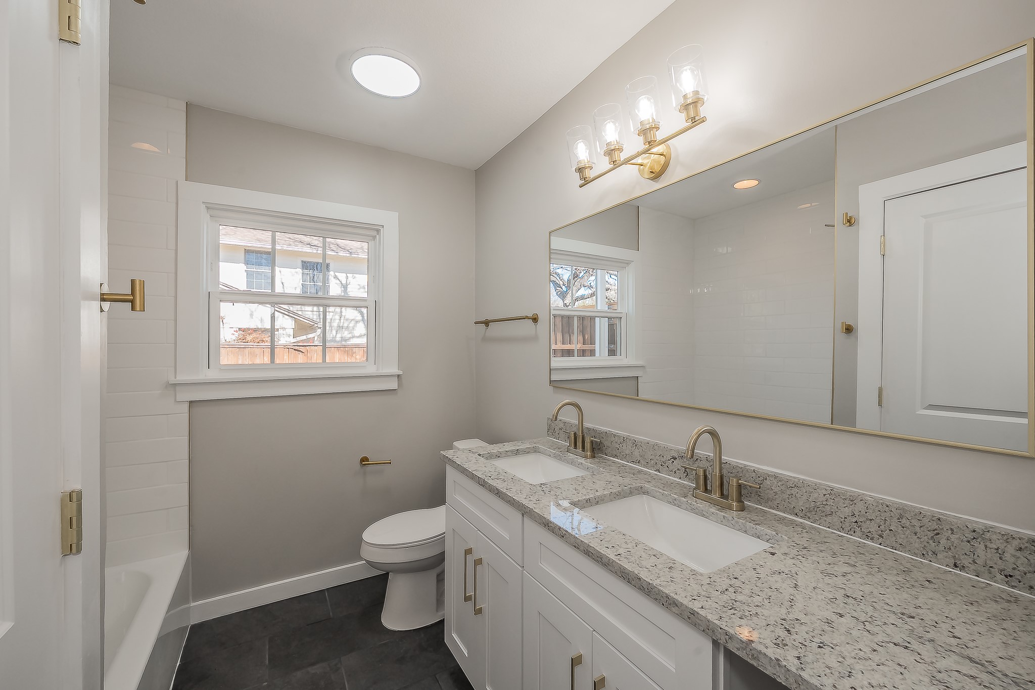 100 Crestwood Drive Fort Worth TX 76107