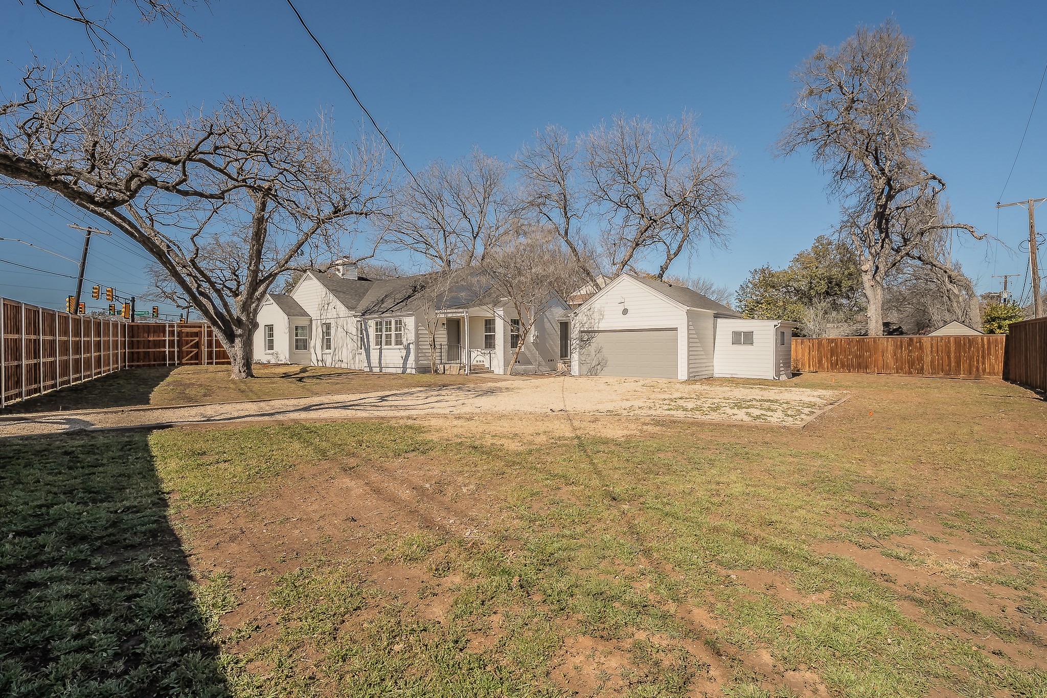 100 Crestwood Drive Fort Worth TX 76107