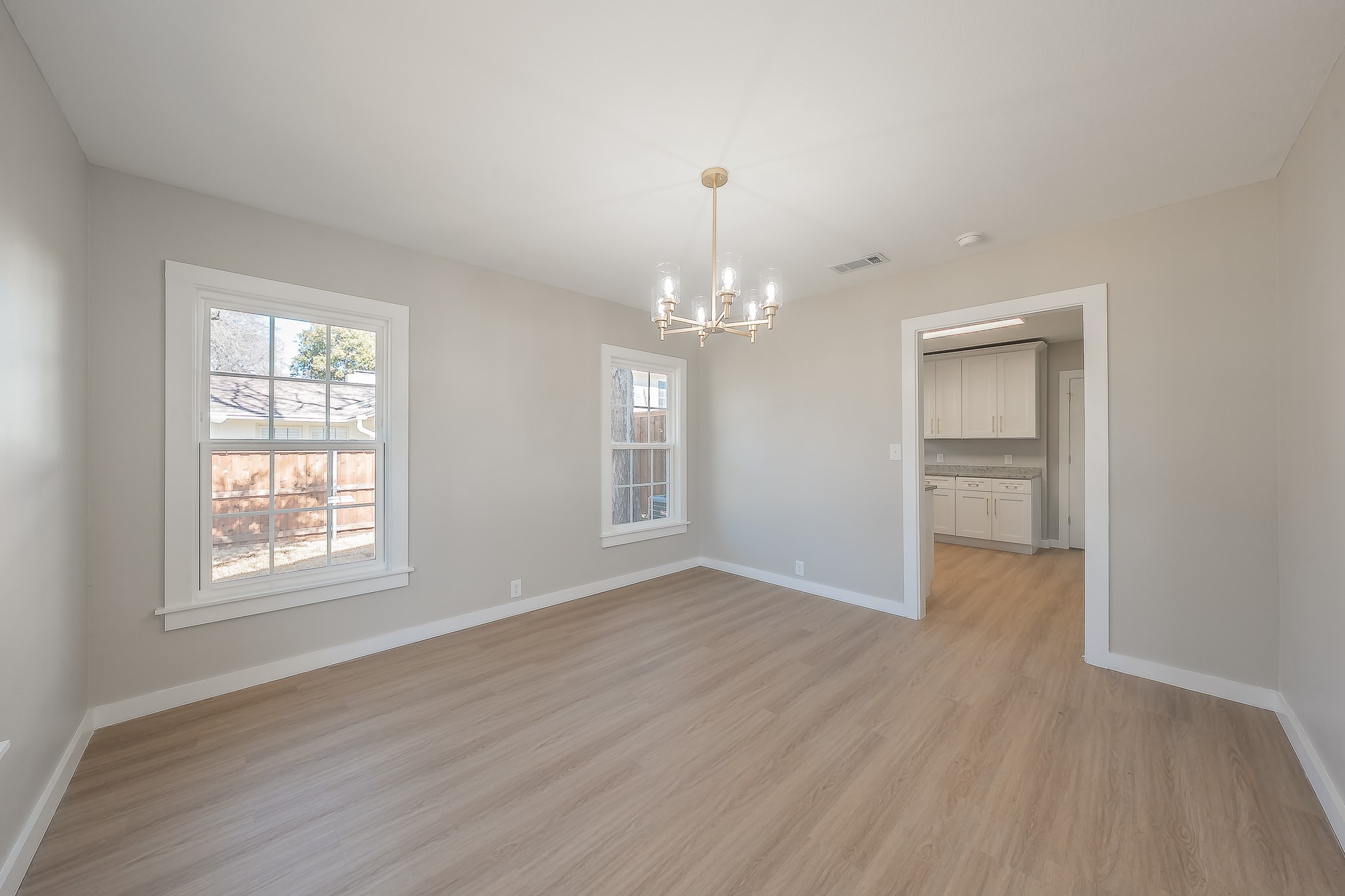 100 Crestwood Drive Fort Worth TX 76107