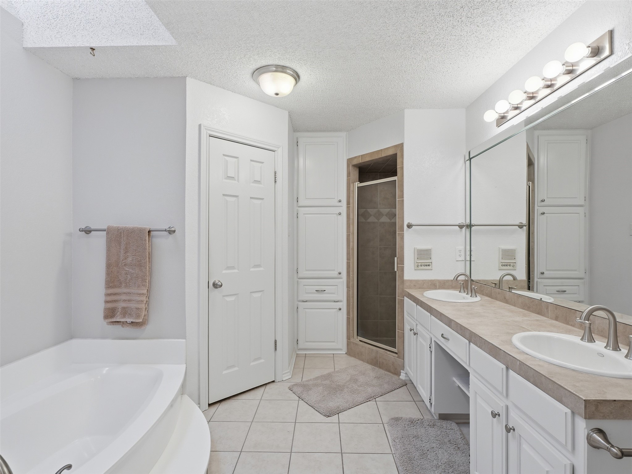 6065 Autumn Hills Drive Fort Worth TX 76140
