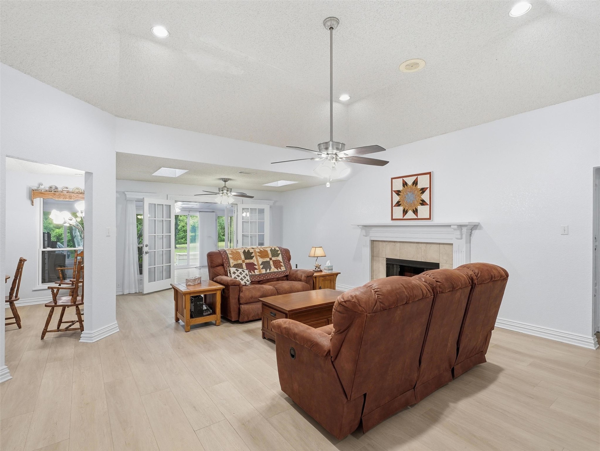 6065 Autumn Hills Drive Fort Worth TX 76140