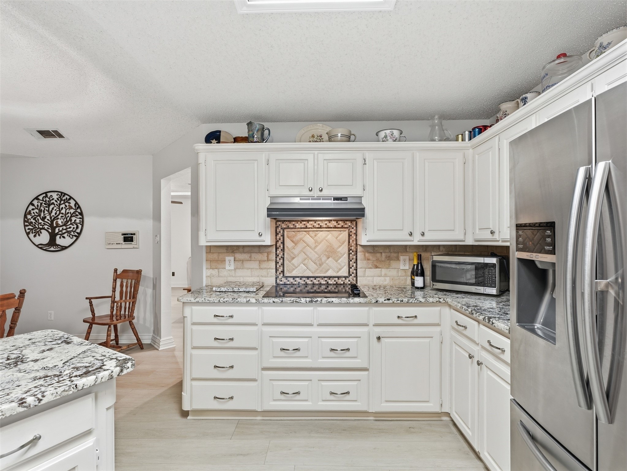 6065 Autumn Hills Drive Fort Worth TX 76140