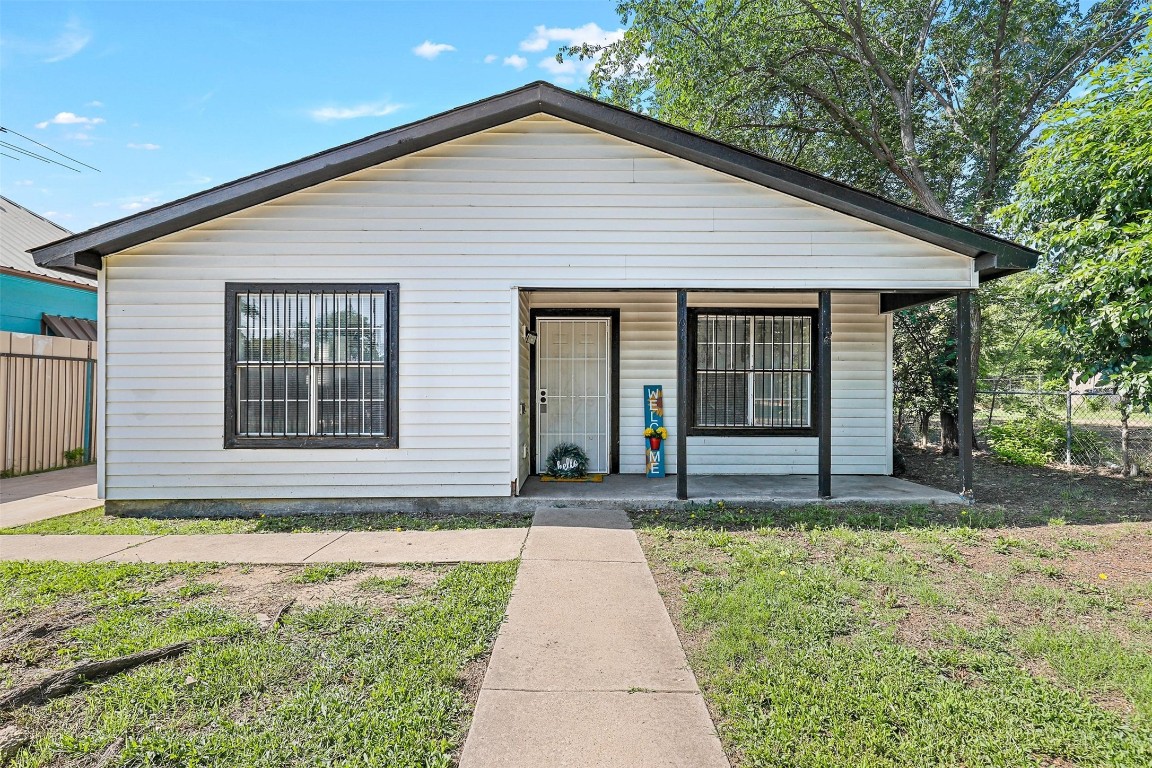1016 E Tucker Street Fort Worth TX 76104