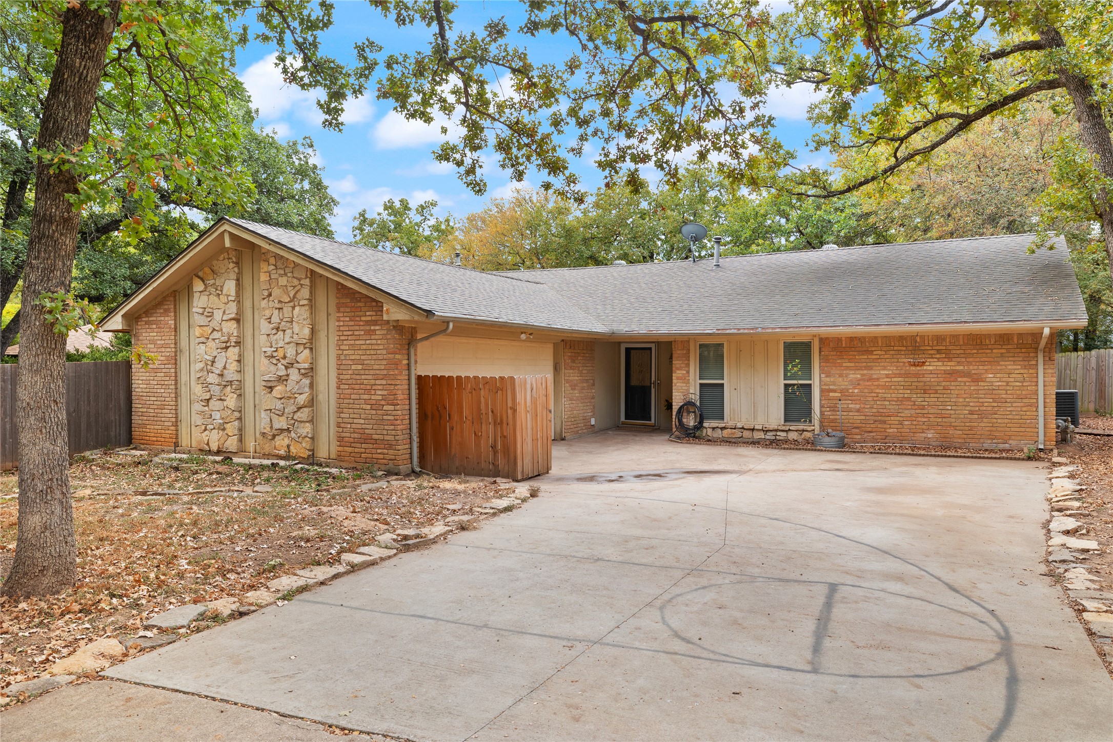 5700 Stage Line Court Arlington TX 76017