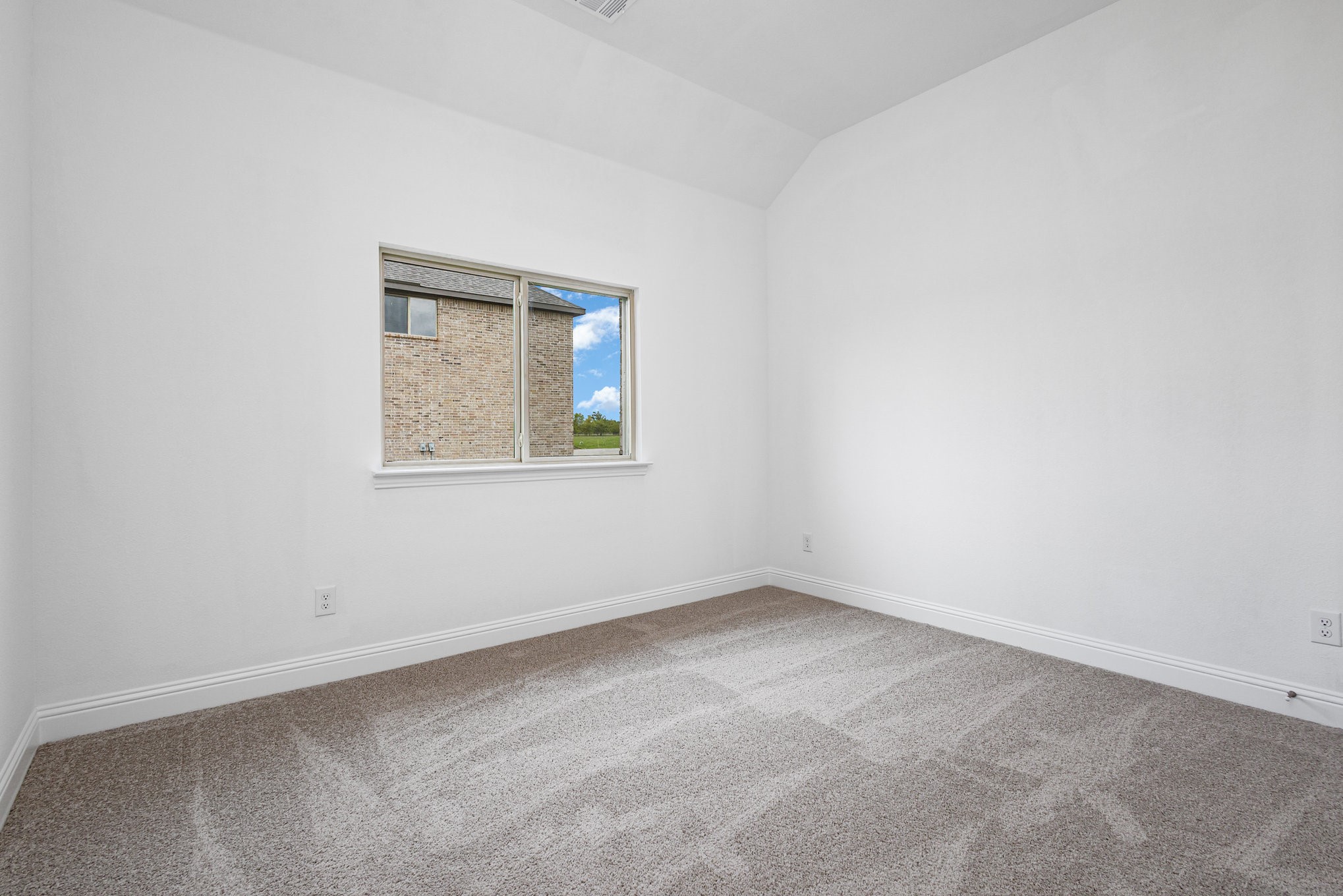 6044 Mango Sanger TX 76266