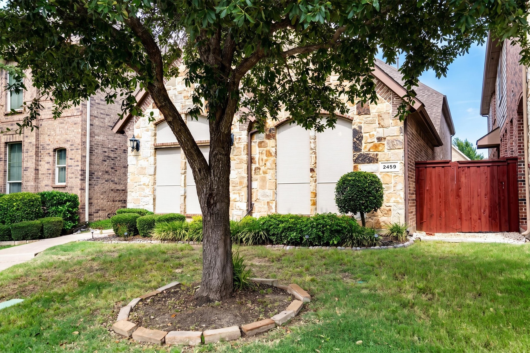 2459 Embleton Drive Lewisville TX 75067